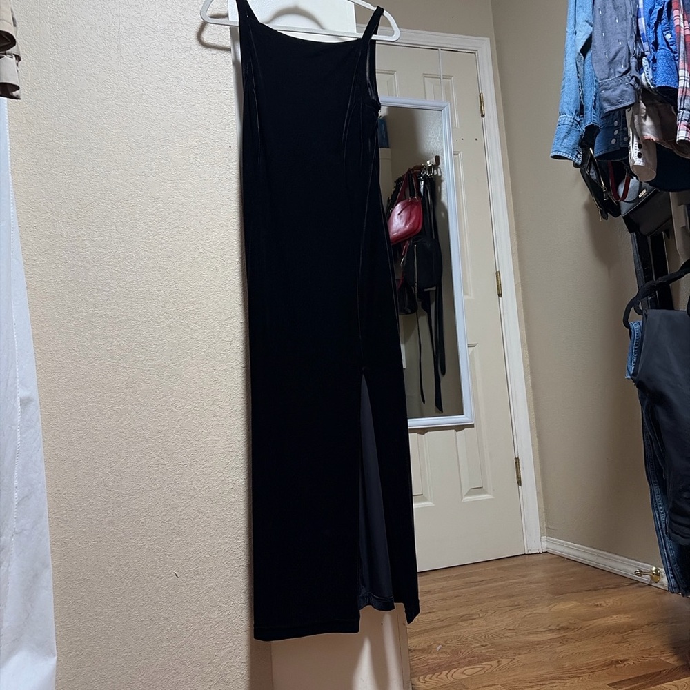 Elegant Black Velvet Dress